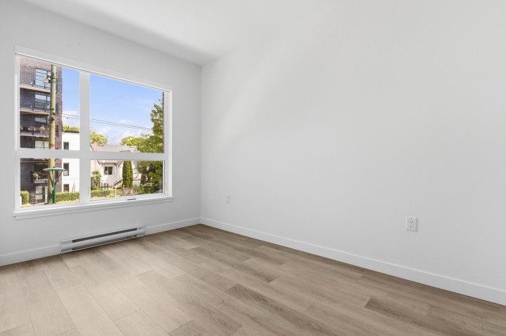 Photo 7 at 203 - 2268 E Broadway, Grandview Woodland, Vancouver East