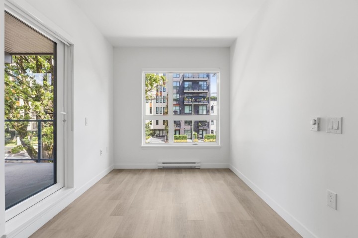Photo 5 at 203 - 2268 E Broadway, Grandview Woodland, Vancouver East