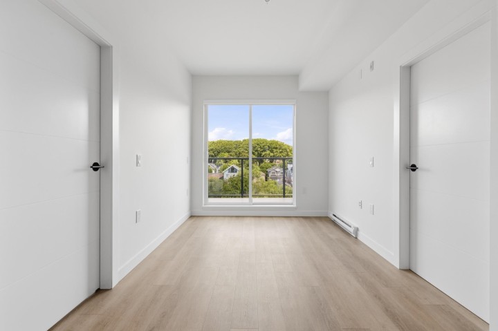 Photo 9 at 507 - 2268 E Broadway, Grandview Woodland, Vancouver East