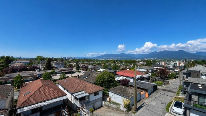 Photo 17 at 1 - 2915 E 5th Avenue, Renfrew VE, Vancouver East