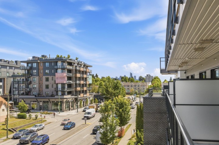 Photo 16 at 403 - 2268 E Broadway, Grandview Woodland, Vancouver East