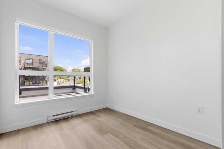 Photo 7 at 403 - 2268 E Broadway, Grandview Woodland, Vancouver East