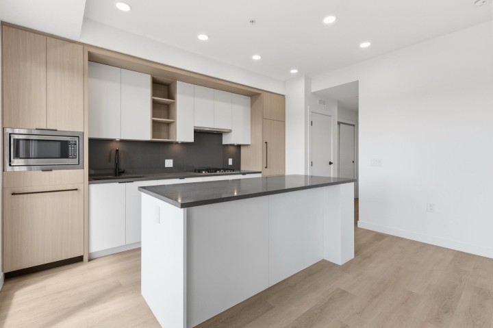 Photo 3 at 501 - 2268 E Broadway, Grandview Woodland, Vancouver East
