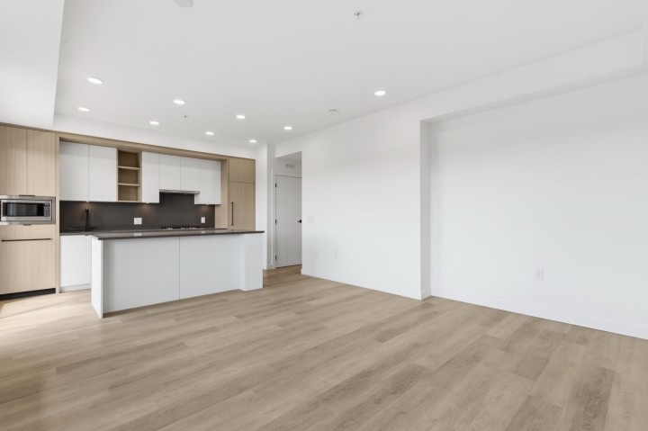 Photo 9 at 501 - 2268 E Broadway, Grandview Woodland, Vancouver East