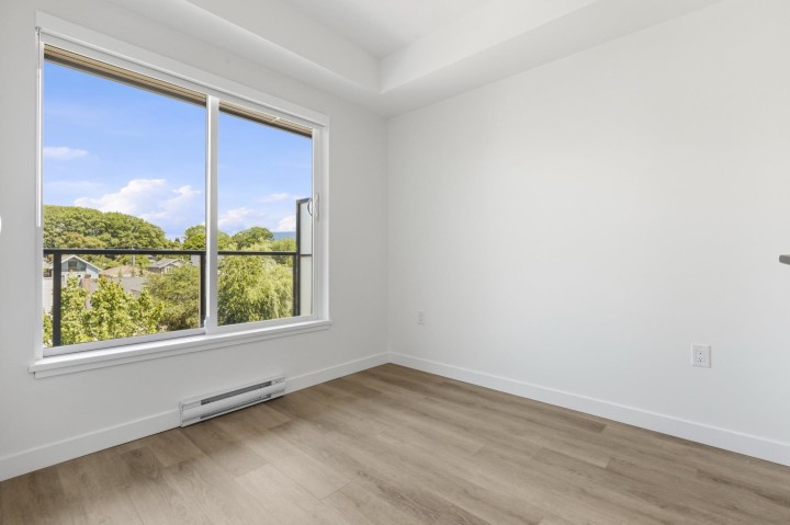 Photo 7 at 404 - 2268 E Broadway, Grandview Woodland, Vancouver East