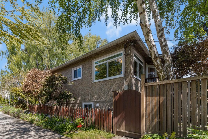 Photo 31 at 4 E 46th Avenue, Main, Vancouver East