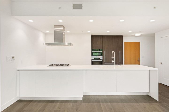 Photo 11 at 303 - 2888 Arbutus Street, Kitsilano, Vancouver West