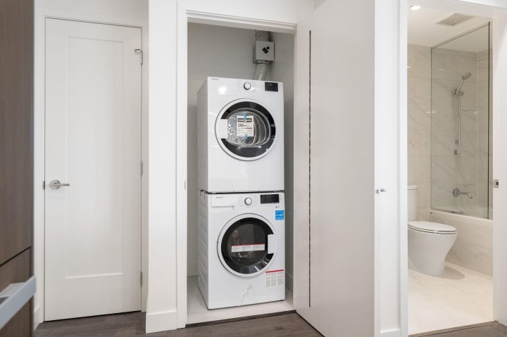 Photo 37 at 301 - 2888 Arbutus Street, Kitsilano, Vancouver West