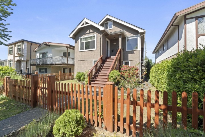 Photo 1 at 5743 St. Margarets Street, Killarney VE, Vancouver East