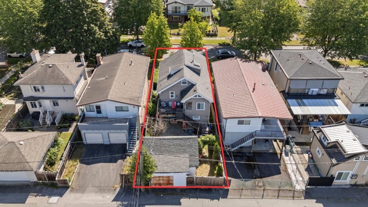 Photo 35 at 5743 St. Margarets Street, Killarney VE, Vancouver East