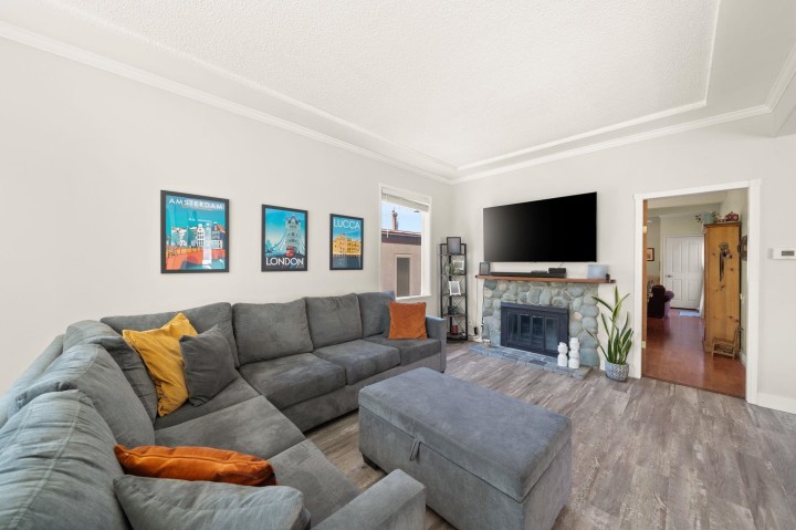 Photo 4 at 5743 St. Margarets Street, Killarney VE, Vancouver East