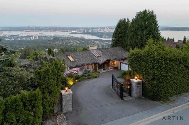 Photo 1 at 1521 Chartwell Drive, Chartwell, West Vancouver