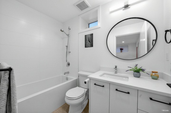 Photo 30 at 3172 W 26th Avenue, MacKenzie Heights, Vancouver West