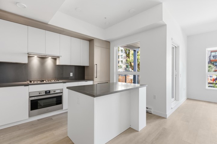 Photo 3 at 102 - 2268 E Broadway, Grandview Woodland, Vancouver East