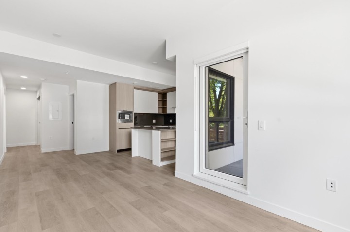 Photo 4 at 102 - 2268 E Broadway, Grandview Woodland, Vancouver East