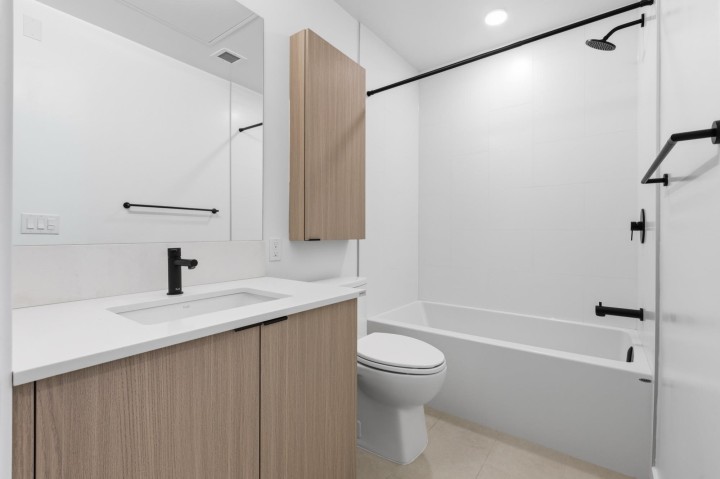 Photo 8 at 102 - 2268 E Broadway, Grandview Woodland, Vancouver East