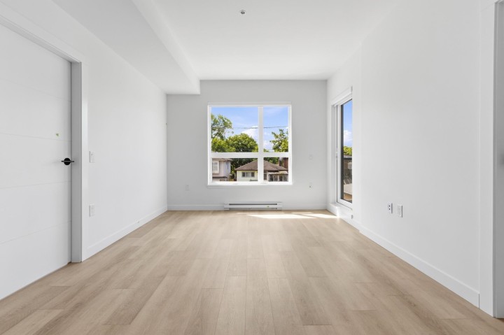 Photo 6 at 202 - 2268 E Broadway, Grandview Woodland, Vancouver East