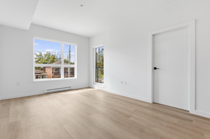 Photo 7 at 202 - 2268 E Broadway, Grandview Woodland, Vancouver East