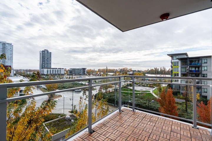 Photo 8 at 502 - 3281 E Kent Avenue North, South Marine, Vancouver East