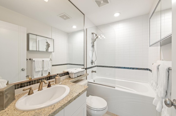 Photo 16 at 8674 Seascape Drive, Howe Sound, West Vancouver