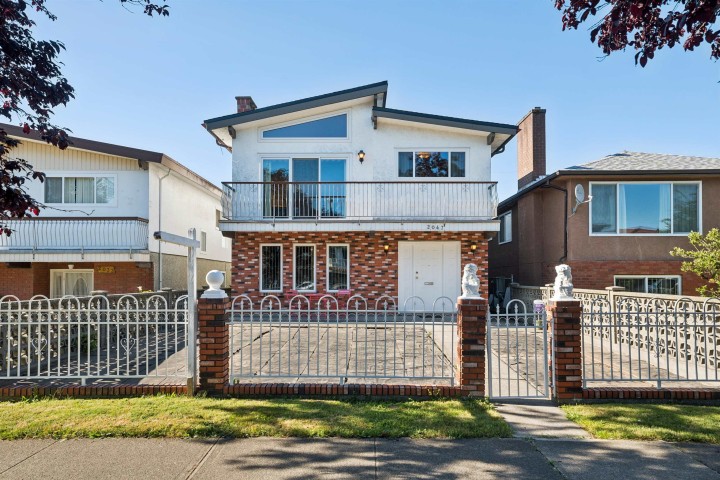 Photo 1 at 2047 E 52nd Avenue, Killarney VE, Vancouver East