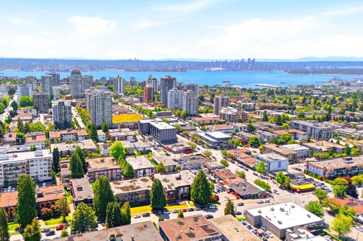 Photo 23 at 101 - 123 E 19th Street, Central Lonsdale, North Vancouver
