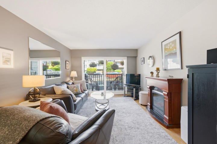 Photo 11 at 101 - 123 E 19th Street, Central Lonsdale, North Vancouver