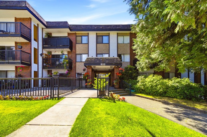 Photo 19 at 101 - 123 E 19th Street, Central Lonsdale, North Vancouver