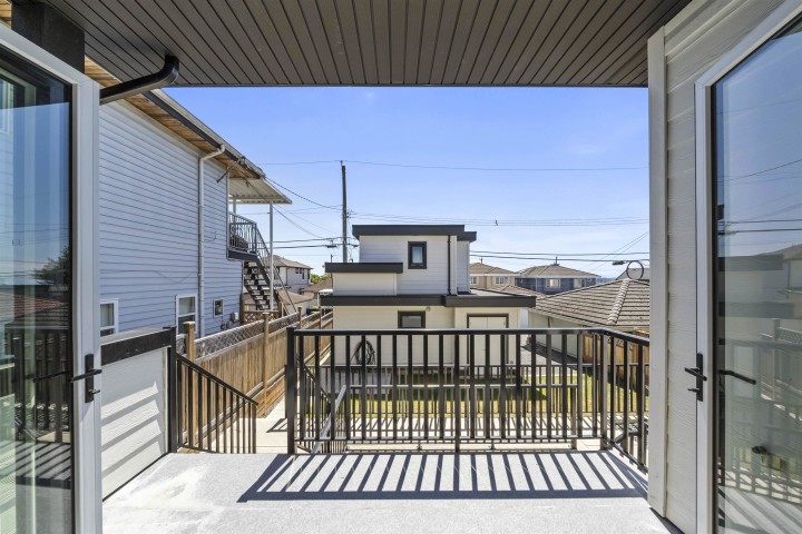 Photo 19 at 742 E 58th Avenue, South Vancouver, Vancouver East