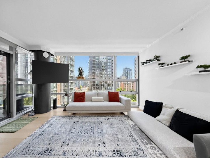 Photo 3 at 708 - 1050 Burrard Street, Downtown VW, Vancouver West
