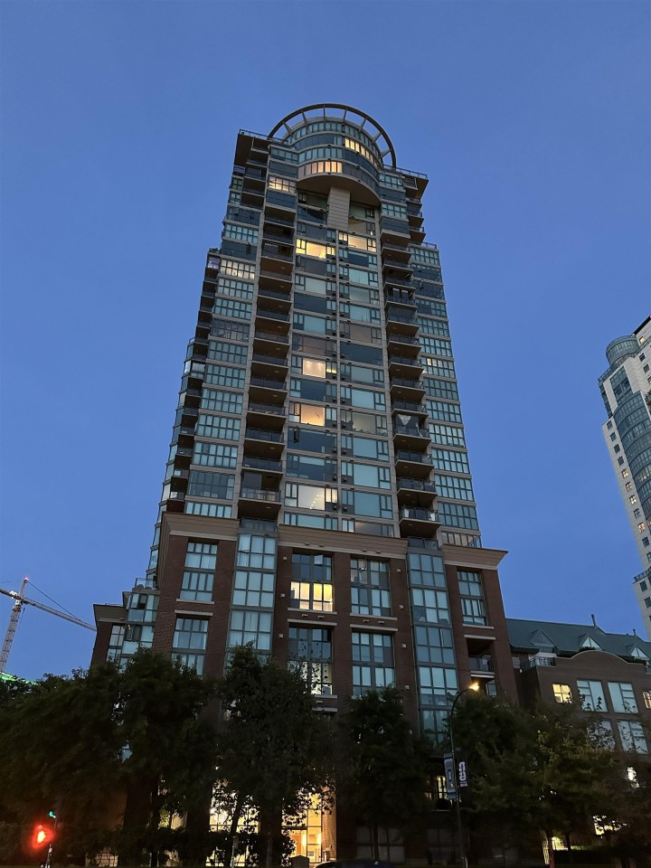Photo 1 at 307 - 1128 Quebec Street, Downtown VE, Vancouver East