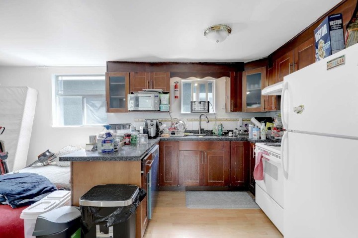 Photo 8 at 4265 Slocan Street, Renfrew Heights, Vancouver East