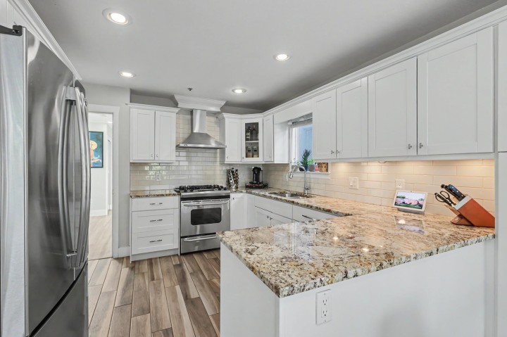 Photo 10 at 588 N Kaslo Street, Hastings Sunrise, Vancouver East