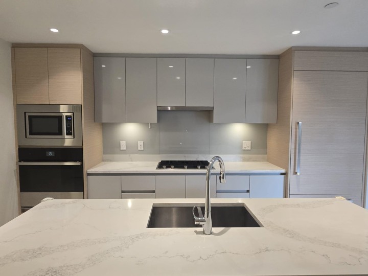 Photo 11 at 501 - 3538 Sawmill Crescent, South Marine, Vancouver East