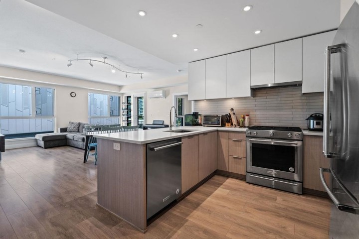 Photo 6 at 409 - 8508 Rivergrass Drive, South Marine, Vancouver East