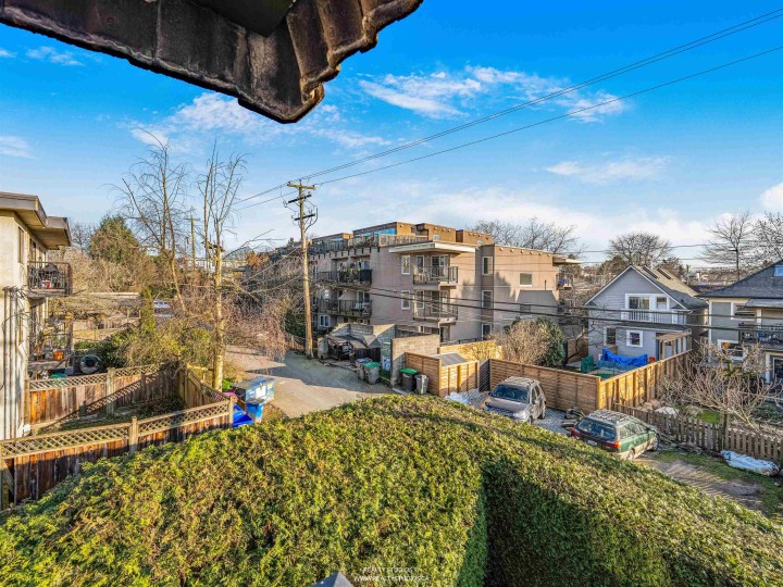 Photo 28 at 306 - 2222 Cambridge Street, Hastings, Vancouver East