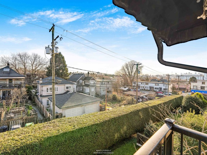 Photo 29 at 306 - 2222 Cambridge Street, Hastings, Vancouver East