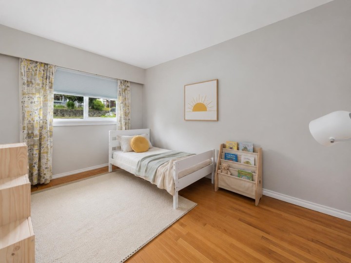 Photo 7 at 4561 Nanaimo Street, Victoria VE, Vancouver East
