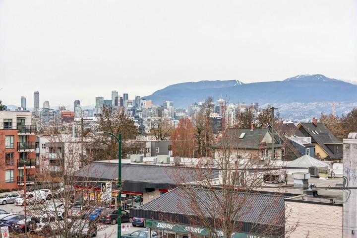 Photo 15 at 319 - 630 E Broadway, Mount Pleasant VE, Vancouver East