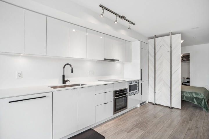 Photo 4 at 319 - 630 E Broadway, Mount Pleasant VE, Vancouver East