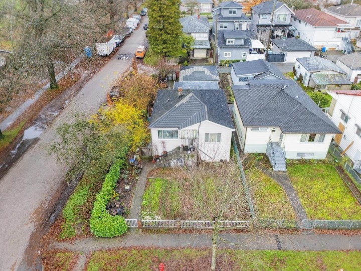 Photo 6 at 1805 E 51st Avenue, Killarney VE, Vancouver East