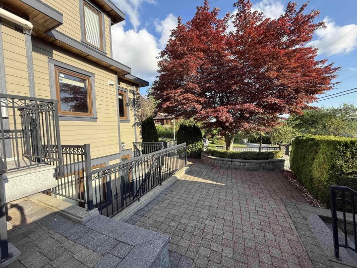 Photo 7 at 7689 Jasper Crescent, Fraserview VE, Vancouver East