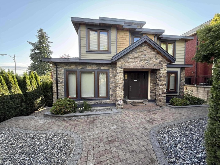 Photo 4 at 7689 Jasper Crescent, Fraserview VE, Vancouver East