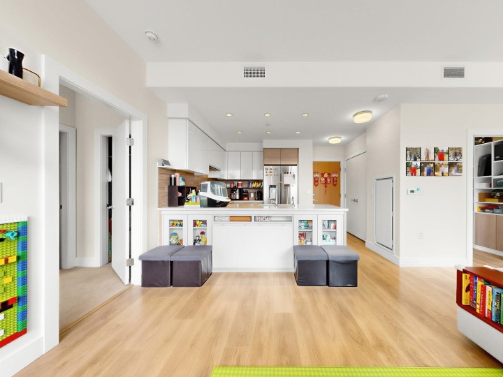 Photo 5 at 903 - 3451 Sawmill Crescent, South Marine, Vancouver East