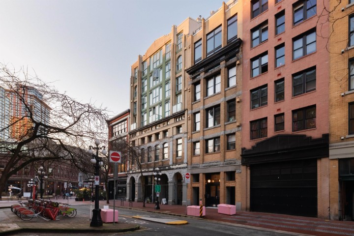 Photo 3 at 308 - 27 Alexander Street, Downtown VE, Vancouver East