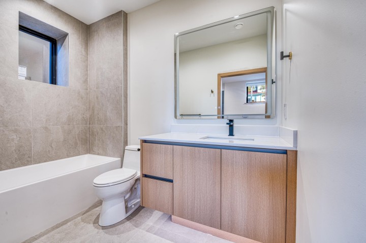 Photo 26 at 2 - 968 E 55th Avenue, South Vancouver, Vancouver East