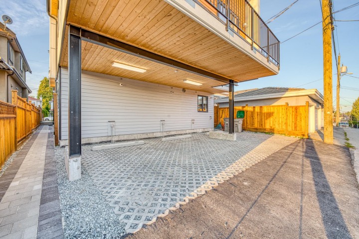 Photo 31 at 2 - 968 E 55th Avenue, South Vancouver, Vancouver East
