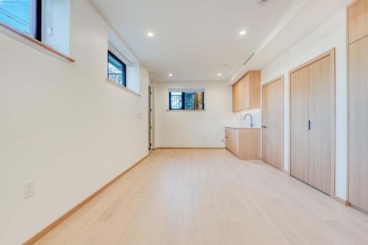Photo 25 at 2 - 968 E 55th Avenue, South Vancouver, Vancouver East