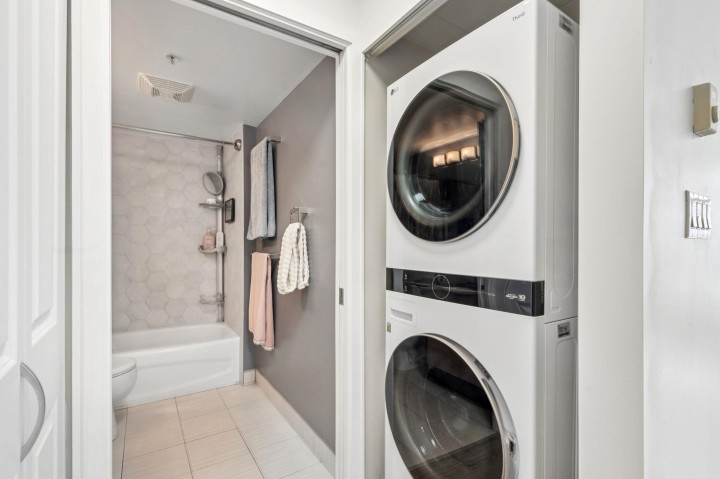 Photo 17 at 1610 - 5380 Oben Street, Collingwood VE, Vancouver East