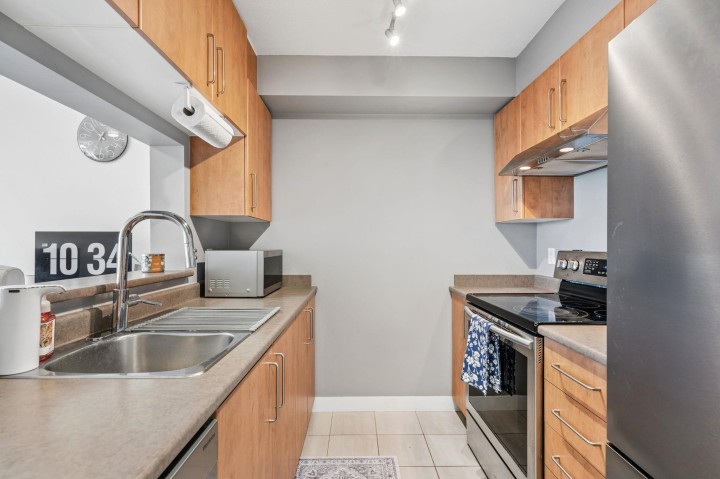 Photo 3 at 1610 - 5380 Oben Street, Collingwood VE, Vancouver East
